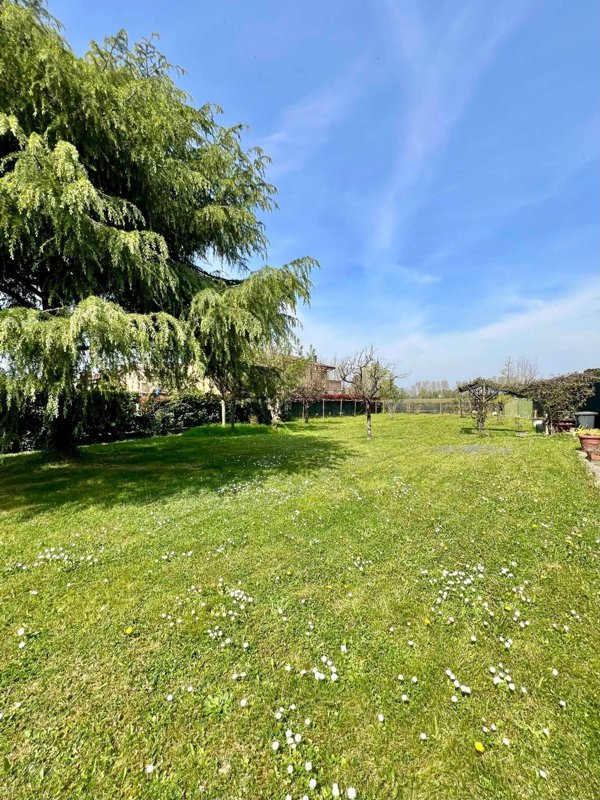 terreno edificabile in vendita a Villafranca Padovana