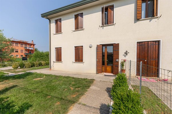 casa indipendente in vendita a Villanova di Camposampiero