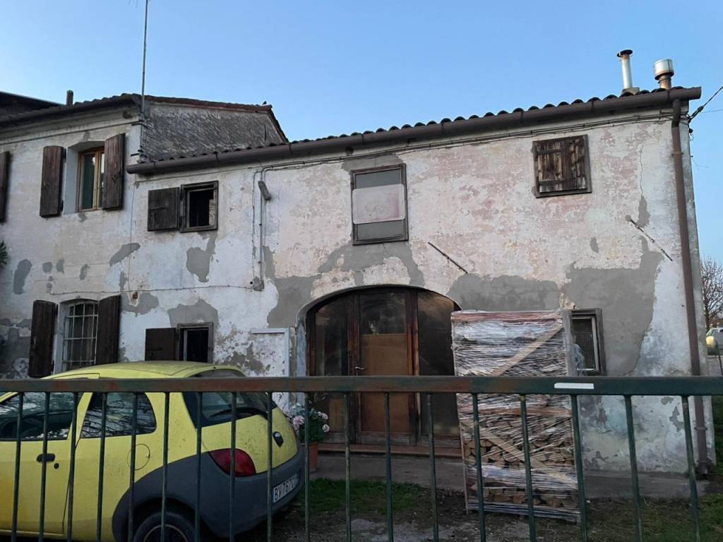 casa indipendente in vendita a Villanova di Camposampiero in zona Mussolini