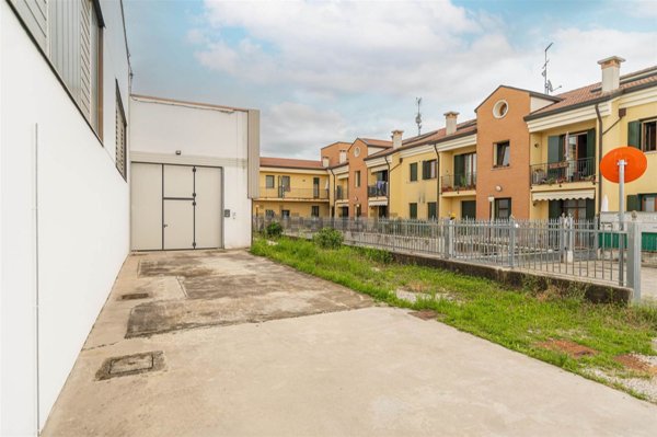 casa semindipendente in vendita a Villanova di Camposampiero