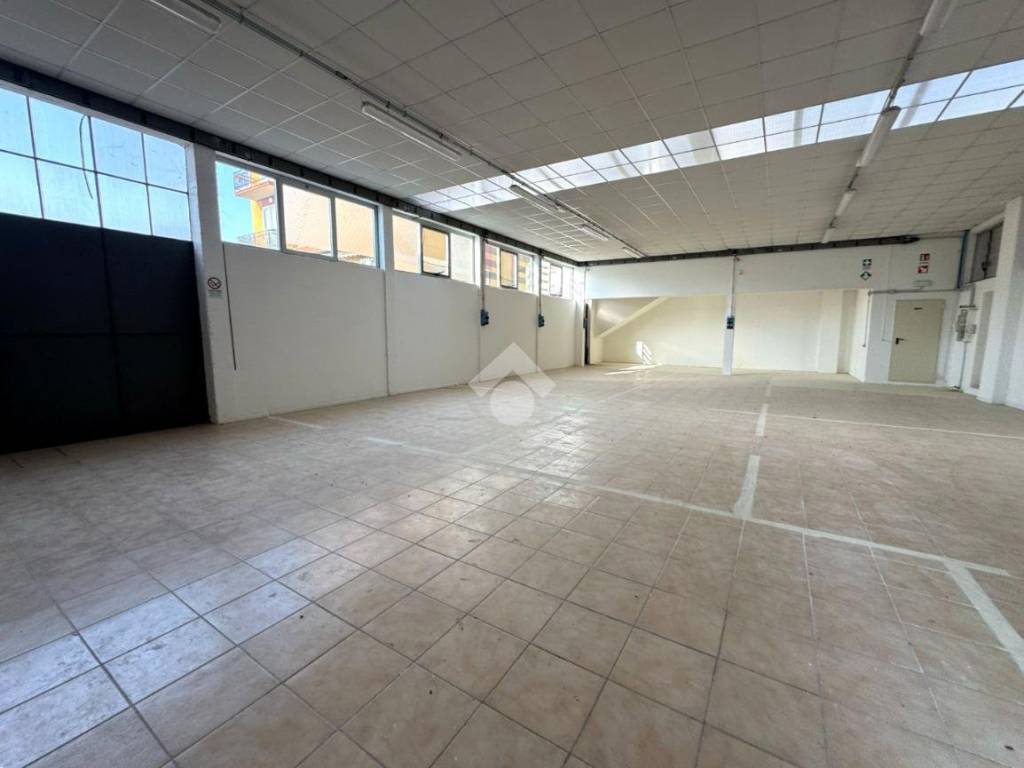 locale commerciale in vendita a Villanova di Camposampiero