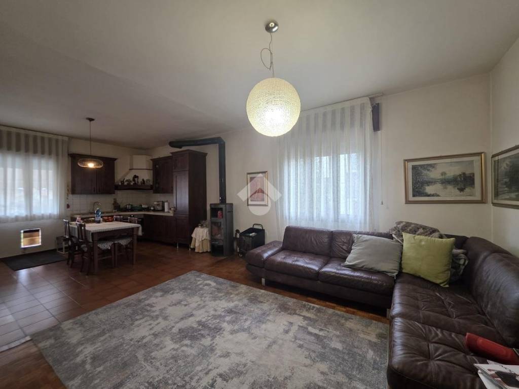 casa indipendente in vendita a Villanova di Camposampiero in zona Mussolini