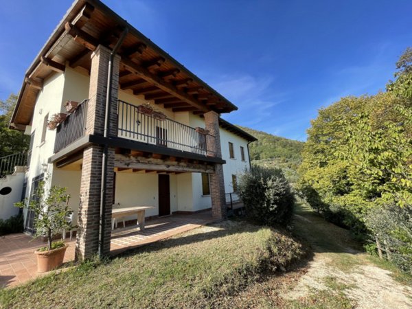 casa indipendente in vendita a Vo'