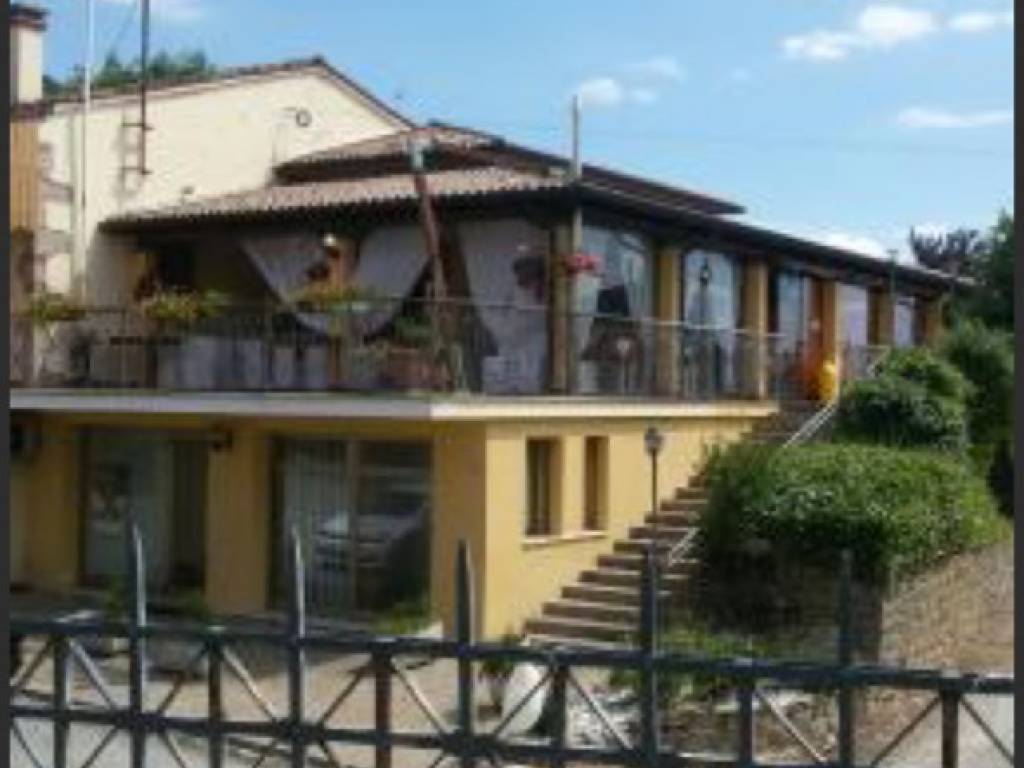 negozio in affitto a Vo'