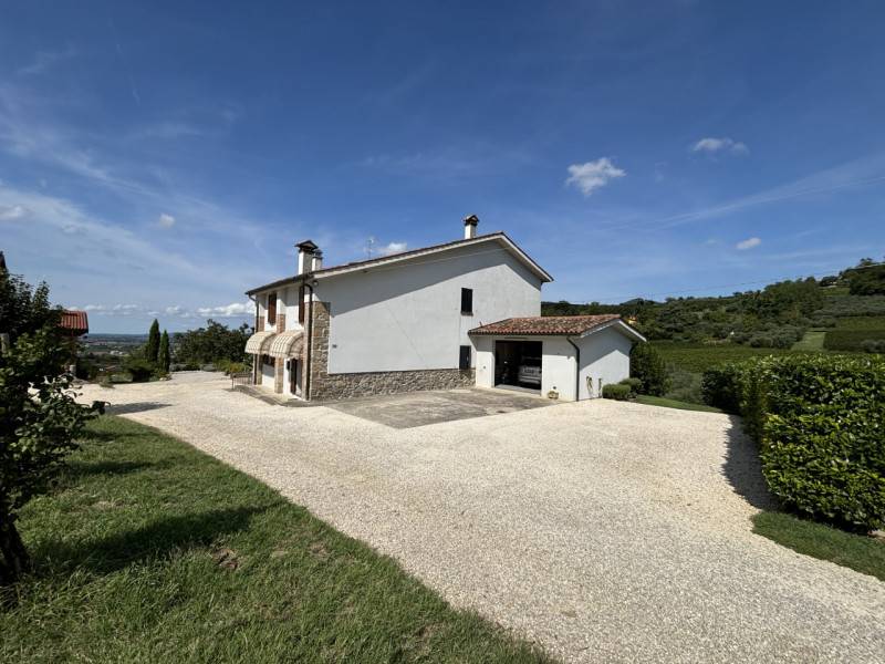 casale in vendita a Vo'