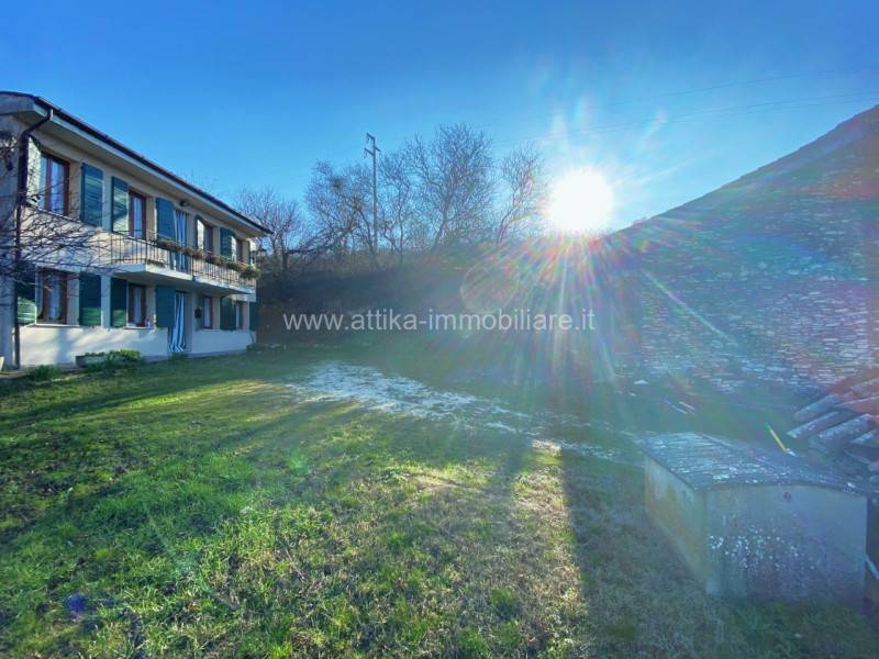 casa indipendente in vendita a Vo'