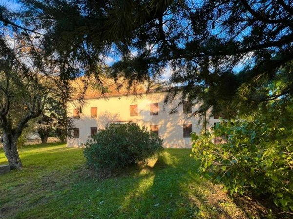 casa indipendente in vendita a Vo'
