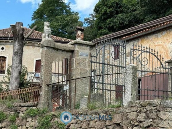 casa indipendente in vendita a Vo'