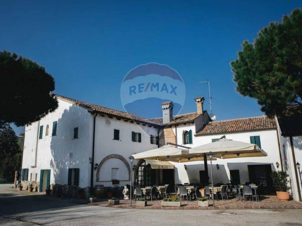 negozio in vendita a Vo'