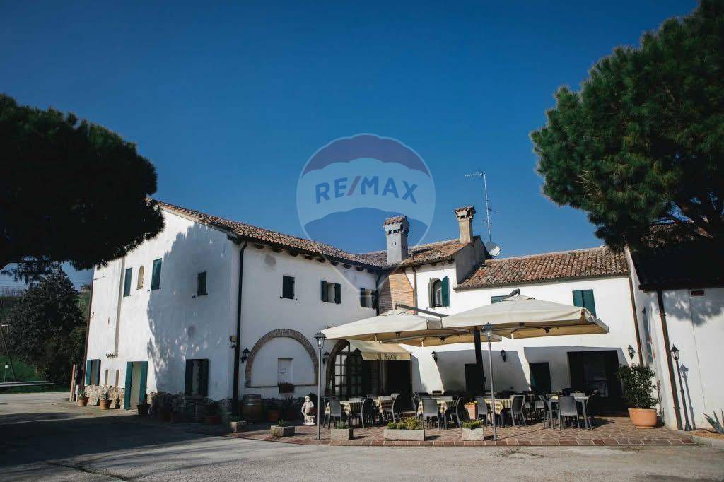 negozio in vendita a Vo'