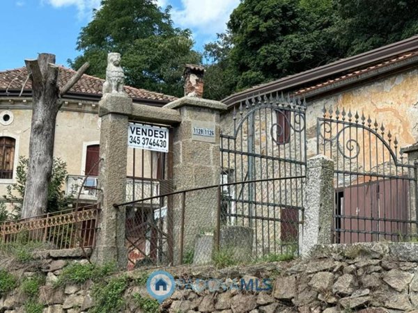 casa indipendente in vendita a Vo'