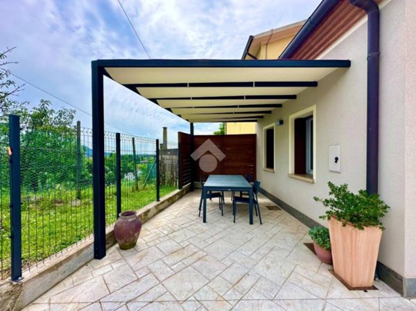 casa indipendente in vendita a Vo'