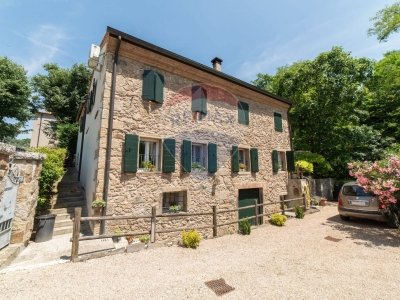 casa indipendente in vendita a Vo'
