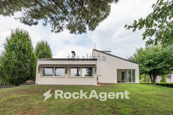 casa indipendente in vendita a Vo'