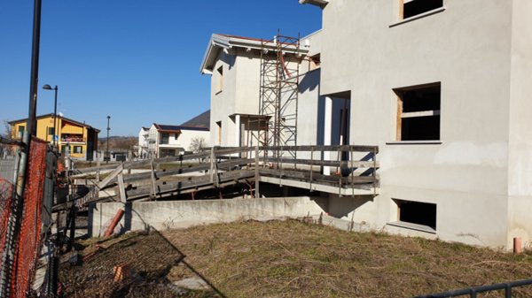 casa indipendente in vendita a Vo'