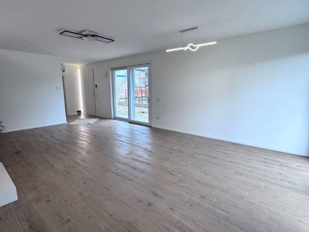 casa indipendente in vendita a Vo'