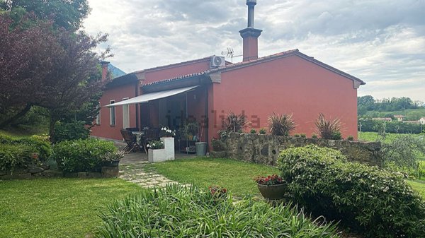 casa indipendente in vendita a Vo'