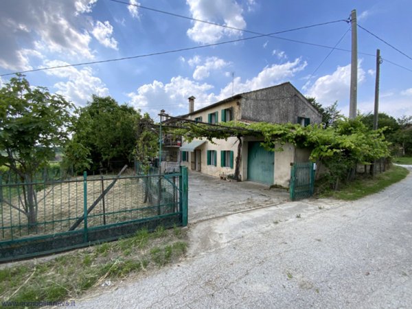 casale in vendita a Vo'
