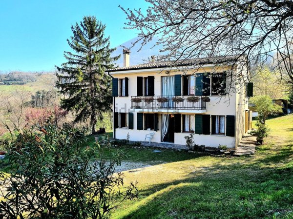 casa indipendente in vendita a Vo'