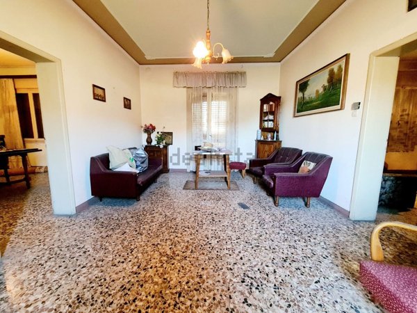 casa indipendente in vendita a Vo'