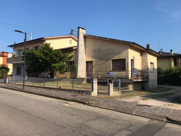casa semindipendente in vendita a Vo'