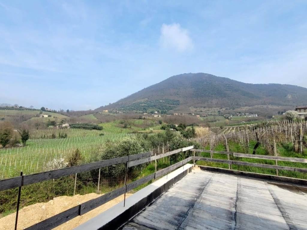 casa indipendente in vendita a Vo'