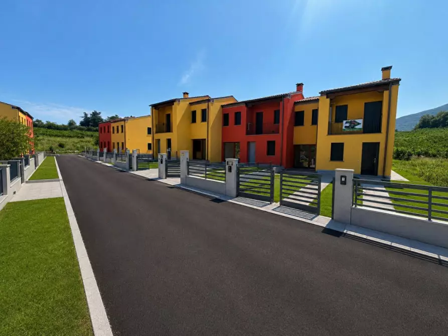 casa indipendente in vendita a Vo'