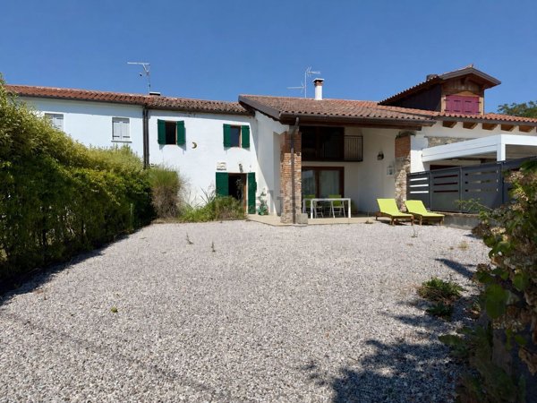 casa indipendente in vendita a Vo'