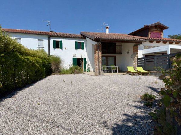 casa indipendente in vendita a Vo'