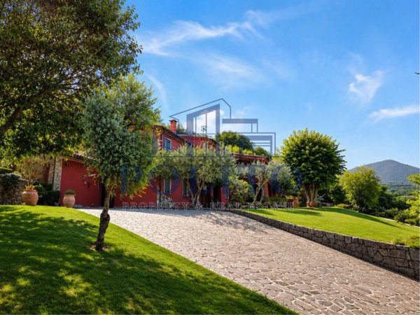 casa indipendente in vendita a Vo'