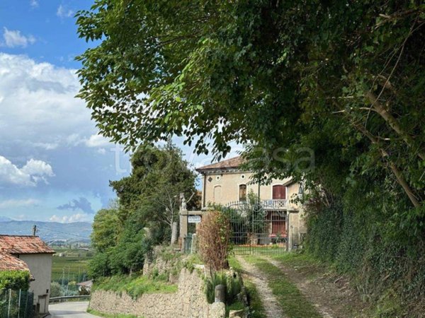 casa indipendente in vendita a Vo'