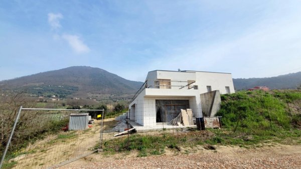 casa indipendente in vendita a Vo'