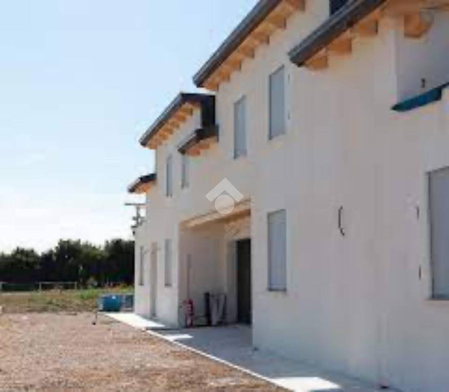 casa indipendente in vendita a Due Carrare