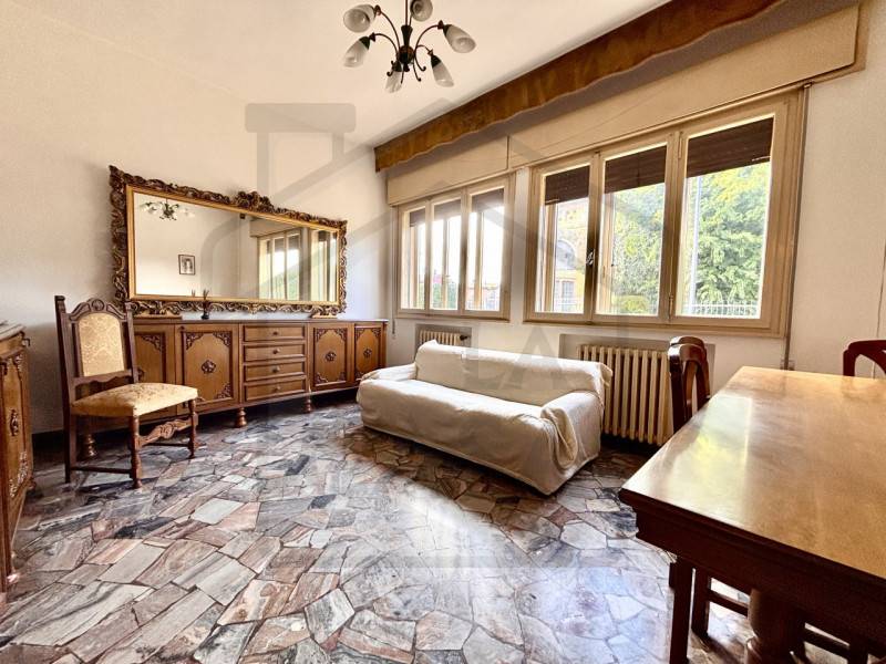 casa indipendente in vendita a Due Carrare in zona Chiodare