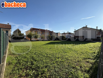terreno edificabile in vendita a Due Carrare in zona Cornegliana