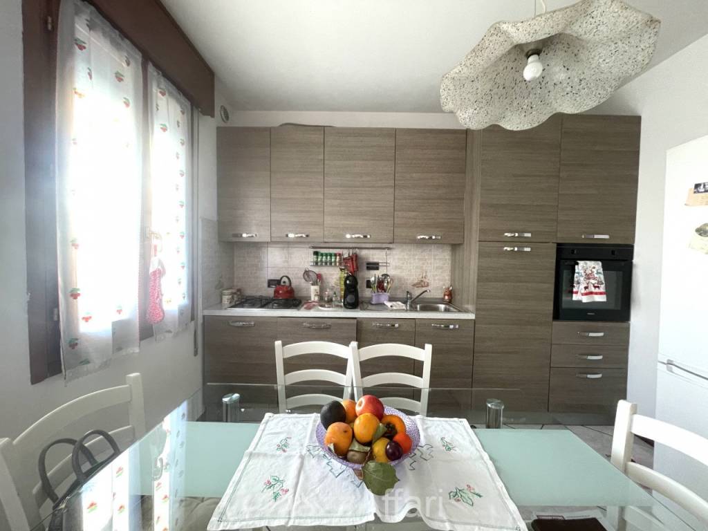 appartamento in vendita a Due Carrare in zona Pontemanco