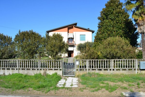 casa indipendente in vendita a Due Carrare