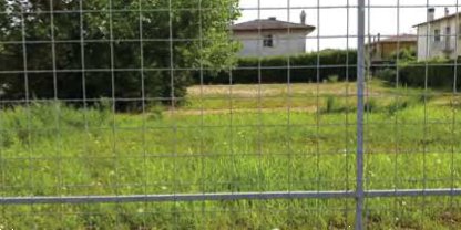 terreno edificabile in vendita a Due Carrare