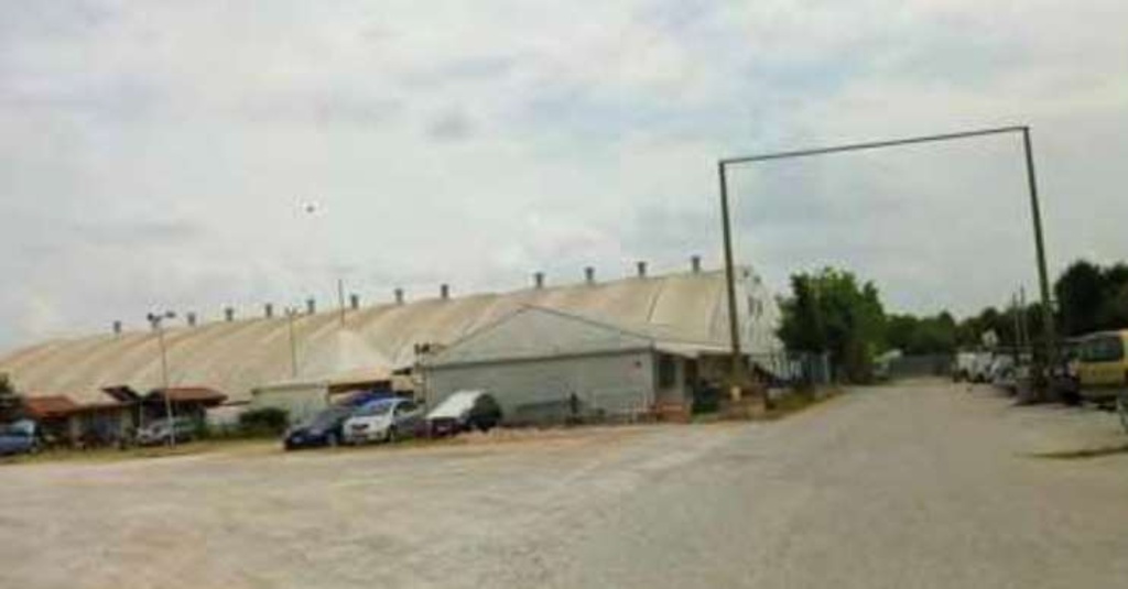 locale commerciale in vendita a Due Carrare in zona Cornegliana