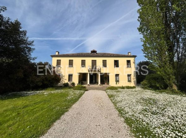 casa indipendente in vendita a Due Carrare in zona Figaroli
