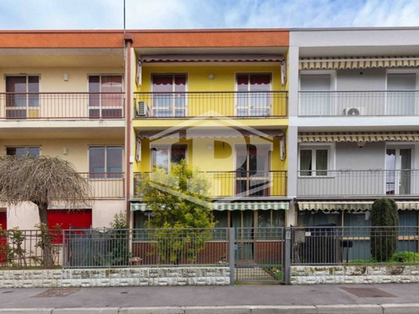 casa indipendente in vendita a Due Carrare