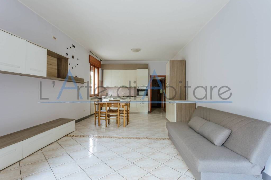 casa indipendente in vendita a Due Carrare in zona Chiodare