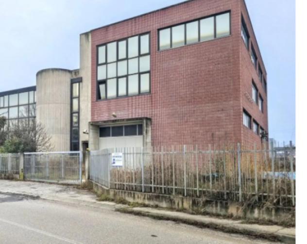 appartamento in vendita a Due Carrare in zona Terradura