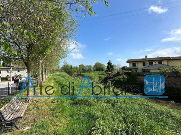 casa indipendente in vendita a Due Carrare