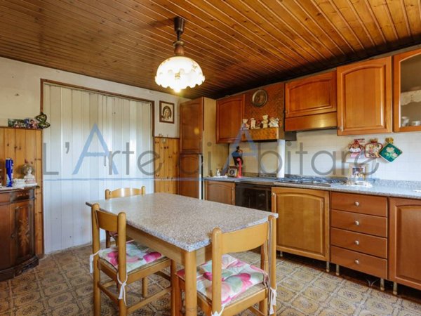 casa indipendente in vendita a Due Carrare