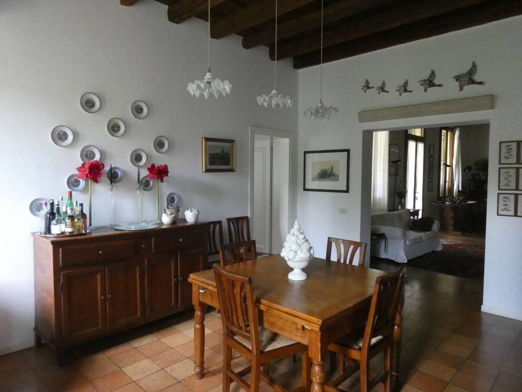 casa indipendente in vendita a Due Carrare