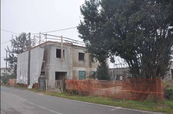 casa indipendente in vendita a Due Carrare in zona Chiodare