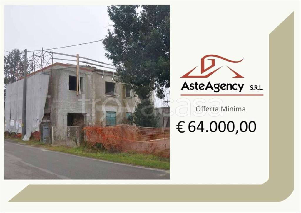 casa indipendente in vendita a Due Carrare in zona Chiodare