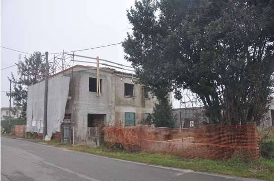 casa indipendente in vendita a Due Carrare in zona Chiodare