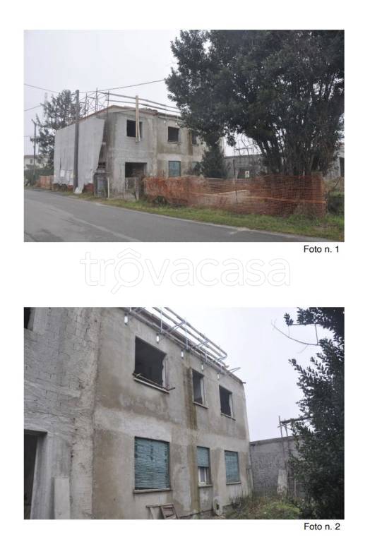 casa indipendente in vendita a Due Carrare in zona Chiodare